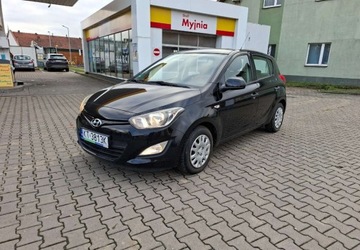 Hyundai i20 I Hatchback 5d Facelifting 1.2 DOHC 85KM 2014 Hyundai i20 Hyundai i20 LIFT Tarnow 1.2 Benzyna 86KM, zdjęcie 1