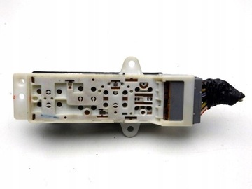 11/22 JAGUAR S-TYPE PŘEPÍNAČ REGULACE SEDADLO PRAVÝ PŘEDNÍ XR8314A701BB