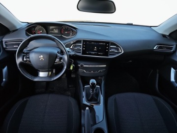 Peugeot 308 II Hatchback Facelifting 1.5 BlueHDI 130KM 2021 Peugeot 308 1WŁ. SalonPL FV23% Virtual Cockpit Czu, zdjęcie 28