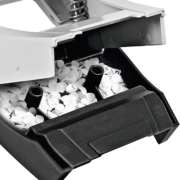 Дырокол Leitz для офиса до 30 листов черный