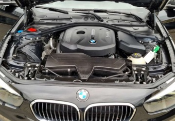 BMW Seria 1 F20-F21 Hatchback 5d Facelifting 2015 116i 109KM 2017 BMW Seria 1 116i 1,5 109KM Benzyna 6-Biegow Serwis 1.5 Benzyna 109KM, zdjęcie 33