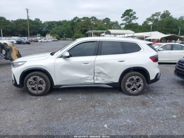 BMW X1 U11 2024 BMW X1 xDrive28I 2024 2.0l 2.0 Benzyna 241KM, zdjęcie 2