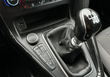 Ford Focus III Sedan Facelifting 1.5 EcoBoost 150KM 2018 Ford Focus 1.5 EcoBoost Titanium Navi Winter 150KM Salon PL 1.5 Benzyna, zdjęcie 14