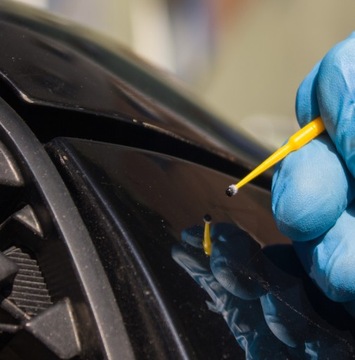 КРАСКА ДЛЯ ПОДРЕШЕНИЯ АВТОМОБИЛЯ КРАСКА ДЛЯ ПОДРЕШЕНИЯ 2В1 HYUNDAI EB