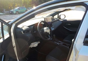 Toyota Corolla XII Hatchback Facelifting 1.8 Hybrid 140KM 2024 Toyota Corolla GR-sport Okazja 1.8 Hybryda 140KM, zdjęcie 25