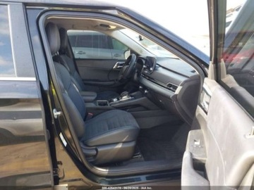 Mitsubishi Outlander III 2023 Mitsubishi Outlander 2023 MITSUBISHI OUTLANDER PHEV SE S-AWC 2.4 Hybryda, zdjęcie 17