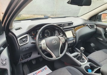 Nissan Qashqai II Crossover 1.5 dCi 110KM 2015 Nissan Qashqai Panorama Kamera 360 Hands Free GetHelp 1.5 Diesel, zdjęcie 10
