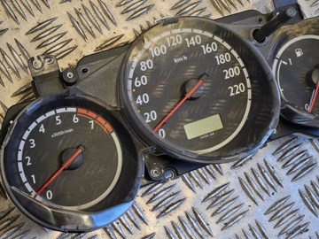 HONDA JAZZ 2003 PŘÍSTROJOVÁ DESKA / TACHOMETR