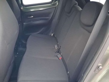 Toyota Aygo X 1.1 VVT-i 72KM 2022 Toyota Aygo X 1.0 VVTi Style Benzyna 72KM, zdjęcie 13