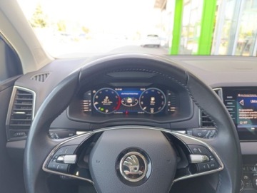 Skoda Karoq Crossover Facelifting 1.5 TSI ACT 150KM 2022 Skoda Karoq Elektryczna Klapa, AAC, Grzane Fotele, Nawigacja, Matrix, Ambi, zdjęcie 19
