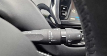 Peugeot 208 I Hatchback 5d Facelifting 1.2 PureTech 82KM 2017 Peugeot 208 Salon PL Faktura VAT Climatronic Czujnik deszczuzmierzchu 1.2, zdjęcie 31