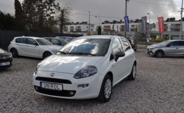 Fiat Punto Punto 2012 Hatchback 3d 1.2 69KM 2016 Fiat Punto Klimatyzacja Elektryczne Szyby 1.2 Benzyna 69KM, zdjęcie 1