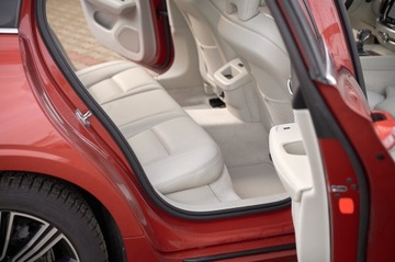 Volvo V60 II  Kombi 2.0 T5 250KM 2019 MEGA KOLOR __JASNE SKÓRY __SUPER PEDANTYCZNY STAN_, zdjęcie 26