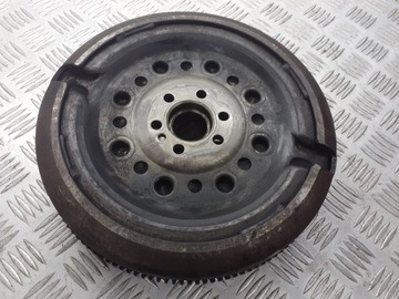 KOLO DVOUHMOTNÉ DVOUHMOTA SKODA OCTAVIA II 2.0 TDI