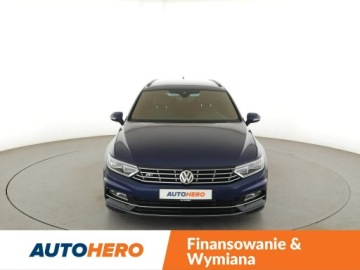 Volkswagen Passat B8 Variant 1.8 TSI BlueMotion Technology 180KM 2018 Volkswagen Passat R-Line DSG virtual cocpit navi, zdjęcie 10