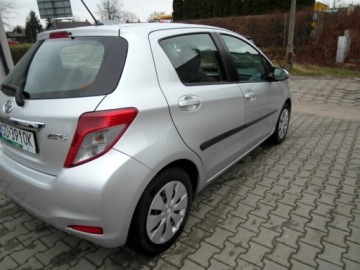 Toyota Yaris III Hatchback 5d 1.0 VVT-i 69KM 2012 Toyota Yaris Salon Polska Klimatyzacja Abs Wspomaganie BenzynaLPG 69KM, zdjęcie 13