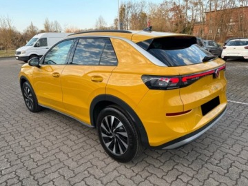 Volkswagen T-Roc I SUV Facelifting 1.5 TSI ACT 150KM 2026 VOLKSWAGEN T-ROC Life 1.5 eTSI DSG Suv 150KM 2026, zdjęcie 2