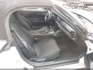 Mazda MX-5 IV 2016 Mazda MX-5 Miata Sport 2016 2.0 Benzyna 155KM, zdjęcie 9