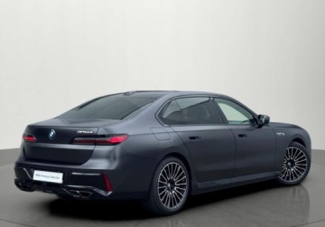 BMW Seria 7 G70 Sedan Plug-In 3.0 M60e 571KM 2024 BMW Seria 7 BMW M760e xDrive 3.0 Hybryda Plug-in 571KM, zdjęcie 2