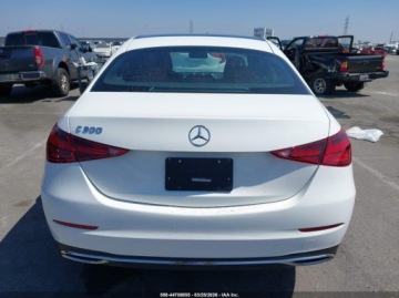 Mercedes Klasa C W206 Limuzyna 2.0 300 258KM 2023 Mercedes-Benz Klasa C 2023r., C 300 Sedan, 2L, od ubezpieczalni 2.0 Benzyna, zdjęcie 9