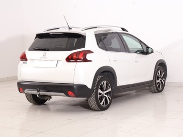 Peugeot 2008 I SUV Facelifting 1.2 PureTech 110KM 2019 Peugeot 2008 1.2 PureTech, Salon Polska, zdjęcie 4