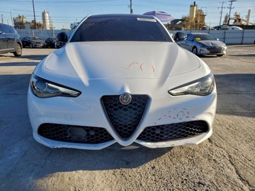Alfa Romeo Giulia II Sedan Facelifting 2.0 Turbo 280KM 2022 Alfa Romeo Giulia Super 2022 2.0 Benzyna 280KM, zdjęcie 5