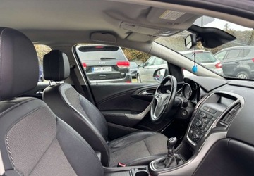 Opel Astra J Sports Tourer 1.4 Turbo ECOTEC 120KM 2011 Opel Astra Samochod z gwarancja 1.4 Benzyna 120KM, zdjęcie 9