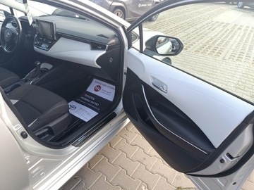 Toyota Corolla XII TS Kombi 1.8 Hybrid 122KM 2019 Toyota Corolla 1.8 Hybrid Comfort Style Tech Seria, zdjęcie 17