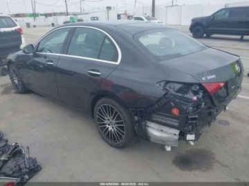 Mercedes Klasa C W206 2023 Mercedes-Benz Klasa C 300 Sedan 2023 2.0l 2.0 Benzyna 255KM, zdjęcie 3