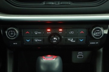 Jeep Compass II 2024 Jeep Compass 1.5 Turbo e-Hybrid, Salon Polska, zdjęcie 9