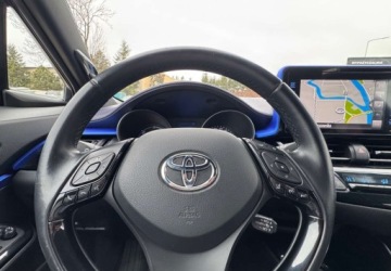 Toyota C-HR I Crossover 1.8 Hybrid 122KM 2017 Toyota C-HR Toyota C-HR 1.8 Hybryda 122KM, zdjęcie 14