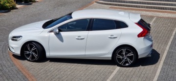 Volvo V40 II Hatchback Facelifting 2.0 D3 150KM 2016 Volvo V40 2.0D 150KM, Rdesign, Półskóra, Full Led.POLECAM!