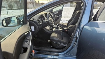 Volvo V40 II Hatchback 1.6 D2 115KM 2013 Volvo V40 1,6 HDi 115Km Ledy Skóra Digital Navi, zdjęcie 5