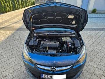 Opel Astra J Hatchback 5d Facelifting 1.6 Twinport ECOTEC 115KM 2015 Opel Astra 1.6 115 KM klima, elektryka, parktronik, zdjęcie 13