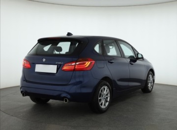 BMW Seria 2 F22-F23-F45-F46 Coupe Facelifting 218d 150KM 2021 BMW 2 Active Tourer 218d Active Tourer, zdjęcie 4