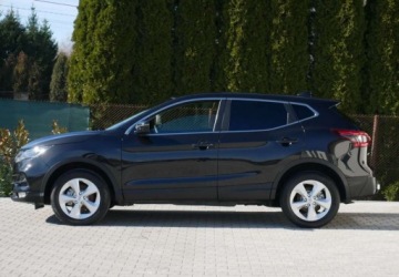 Nissan Qashqai II Crossover Facelifting 1.6 DiG-T 163KM 2018 Nissan Qashqai Nissan Qashqai 1.6 DIG-T Acenta 1.6 Benzyna 163KM, zdjęcie 5