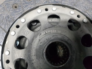 Комплект сцепления LUK двухмассовый нажимной диск BMW E90 318d 320d M47