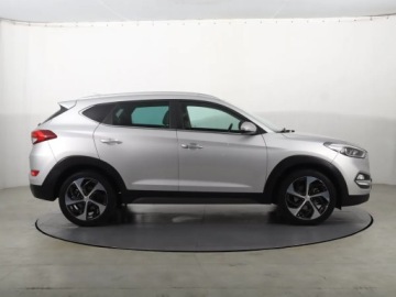 Hyundai Tucson III SUV 1.7 CRDi 141KM 2016 Hyundai Tucson 1.7 CRDi, Automat, Skóra, Navi, zdjęcie 5