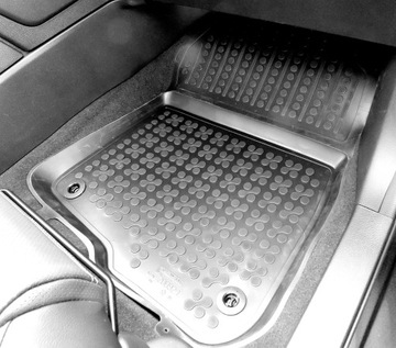 Opel Astra IV седан 2012-2020 резиновый коврик в багажник