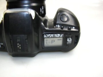 MINOLTA DYNAX 300si - корпус