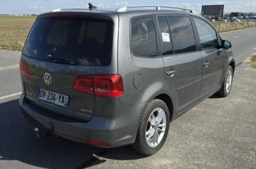 Volkswagen Touran II 2.0 TDI 140KM 2015 Volkswagen Touran 2.0 Tdi 7 osob , panorama, zdjęcie 31