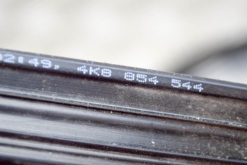 AUDI A7 4K8 SEDAN STŘECHA PRAVÁ STRANA LIŠTA TĚSNĚNÍ 4K8854544 2019