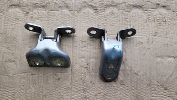 HYUNDAI TUCSON III 15-20 ZAWIASY DRZWI PRAWY TYŁ TYLNE KOD LAKIERU Y3Y