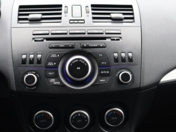 Mazda 3 II Hatchback Facelifting 1.6 MZR 105KM 2012 Mazda 3 1.6, Klima, Klimatronic, Tempomat, zdjęcie 12