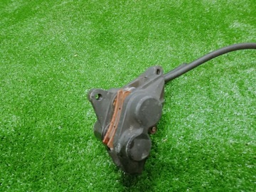 ТОРМОЗНОЙ СУППОРТ ПРАВЫЙ ЛЕВЫЙ ПЕРЕДНИЙ YAMAHA FZ6 04-06