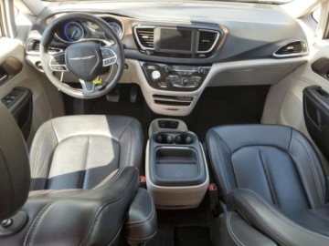 Chrysler Voyager V 2021 Chrysler Voyager 2021 r., 3,6L LXI 3.6 Benzyna 287KM, zdjęcie 7