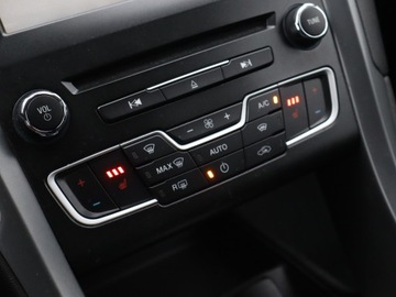 Ford Mondeo V Kombi 2.0 TDCi 180KM 2018 Ford Mondeo 2.0 TDCI, 177 KM, Automat, Navi, zdjęcie 15