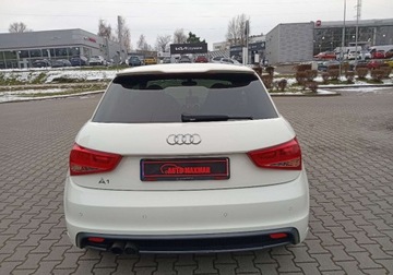 Audi A1 I Hatchback 3d 1.4 TFSI 122KM 2011 Audi A1 3-drzwiowe Zarejestrowany - benzyna - automat - S-line 1.4 Benzyna, zdjęcie 8