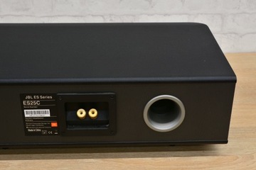 Центральная колонка черного цвета для домашнего кинотеатра JBL ES ES25C