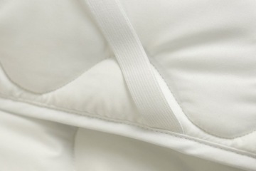 СТЕГАНЫЙ ЗАЩИТНЫЙ МАТРАС НАД ТОППЕРОМ 180x200